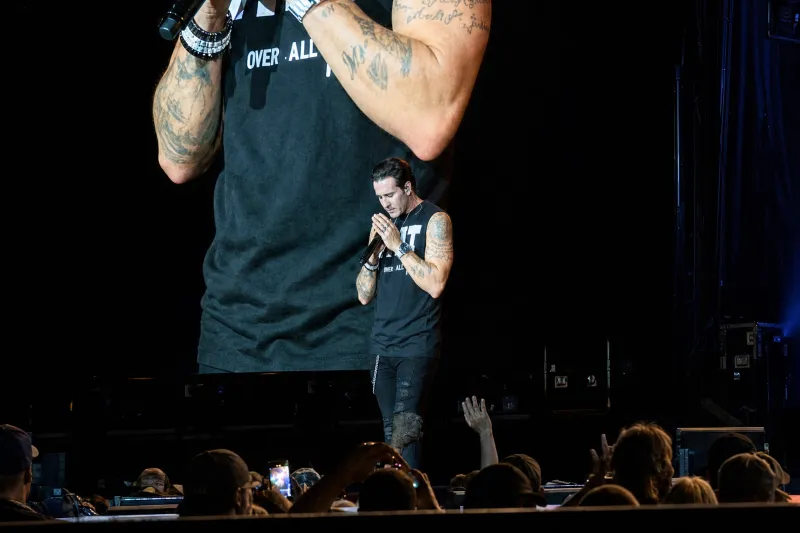 Creed's Scott Stapp Stopped a Music Festival to Lead Thousands in Worship