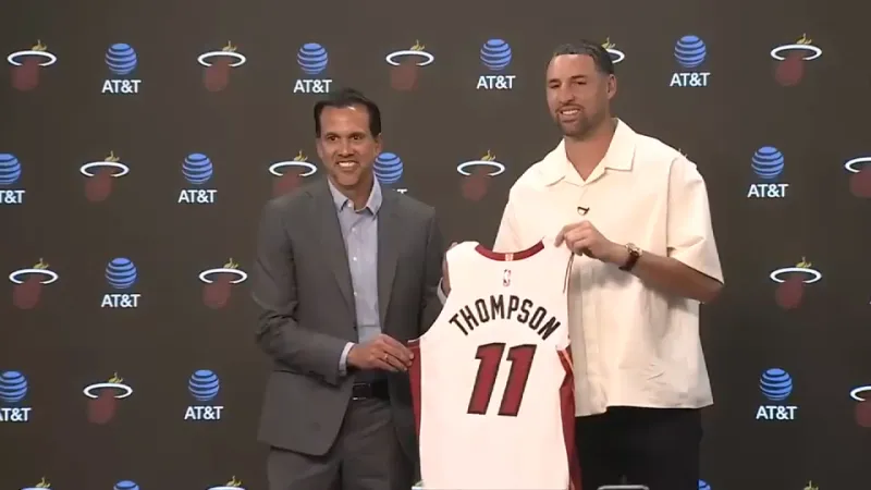 After some traffic delays, Heat introduce premier 3-point sharpshooter Klay Thompson