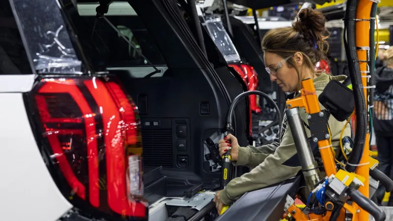 Ford Motor drives another $1 billion investment into Kentucky Truck Plant