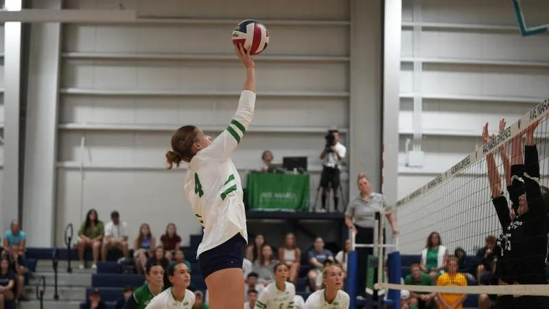 Volleyball Wins Exciting First Set, Falls to Fire