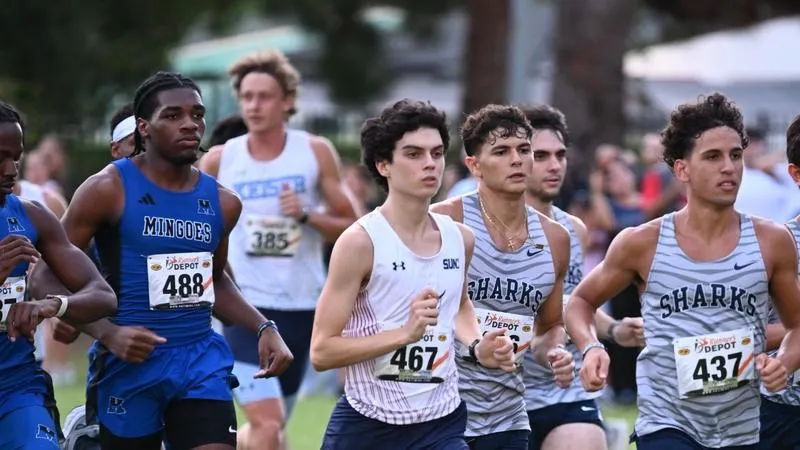 Men Finish Second, Aquilino Leads Women at STU Invitational