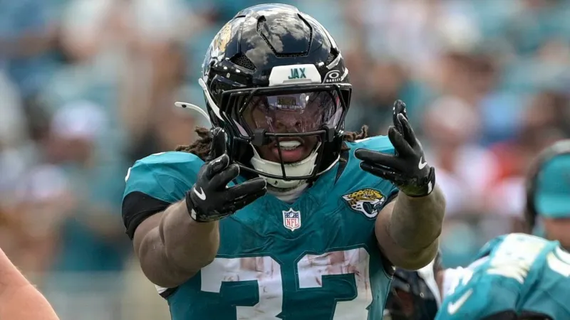 Bhayshul Tuten's nasty showing in Week 1 made Jaguars fans forget Travis Etienne