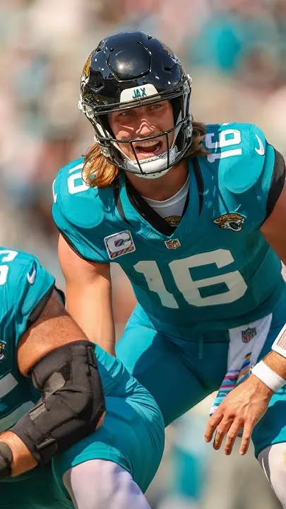Trevor Lawrence is ELITE (Video)