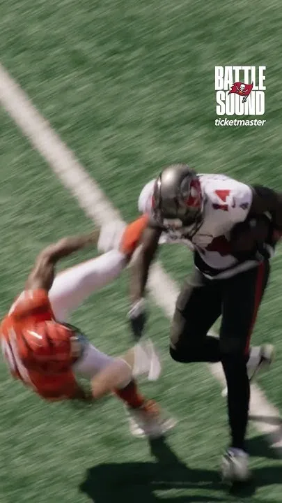 "That was one of the craziest stiff arms I've ever seen."  #CLEvsTB Sept. 20 @ 1 p.m. ET on CBS (Video)