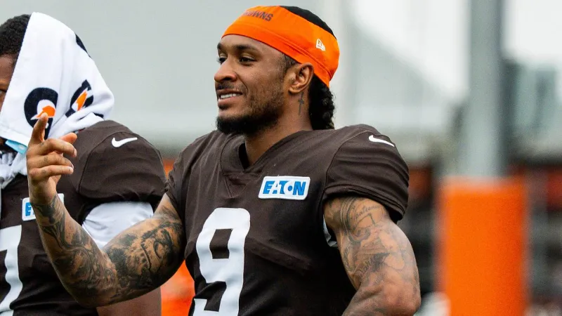 Buccaneers' Baker Mayfield is salivating over Browns' Tyson Campbell injury designation