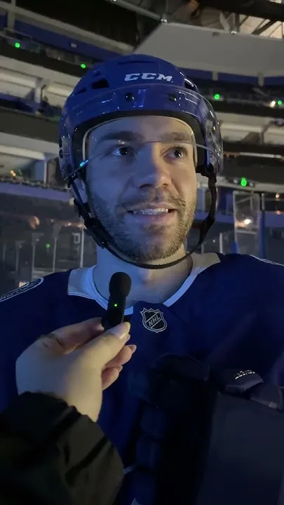 New lightning sound unlocked! #tampabaylightning #hockey #nhl #ligthningstrike (Video)