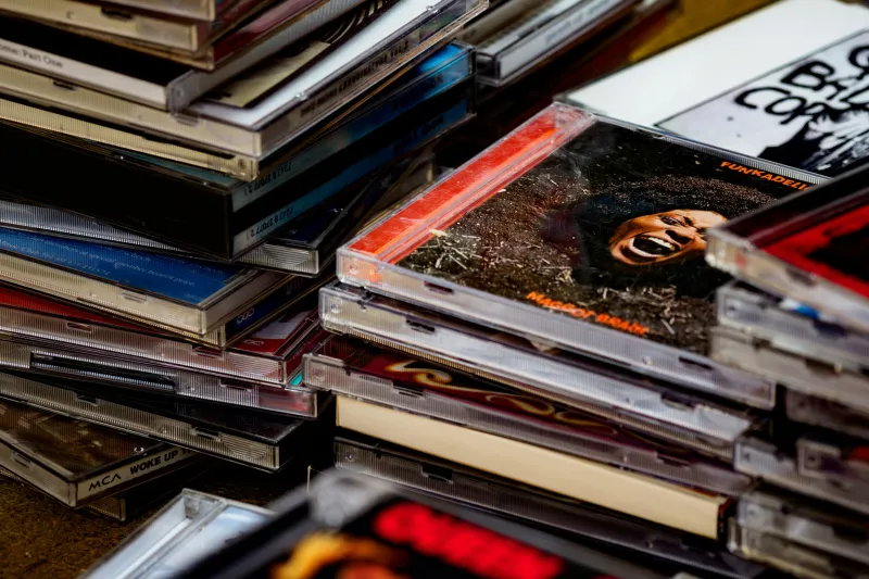 CD Sales Have Jumped 59 Percent, But Half of Young Adult Buyers Don't Own a Player