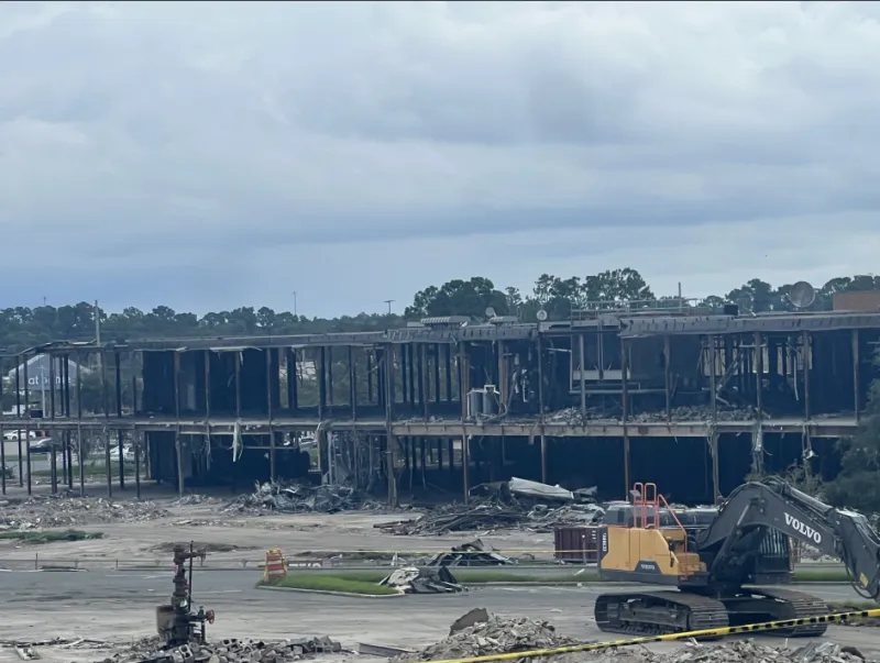 What is replacing Sears at the Orange Park Mall?
