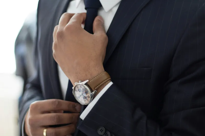 Full Bespoke vs. Semi-Bespoke Suits: What's the Real Difference?