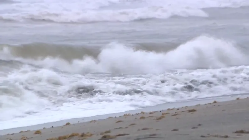 Two rescued from rip current at Hobe Sound Beach amid dangerous surf warning