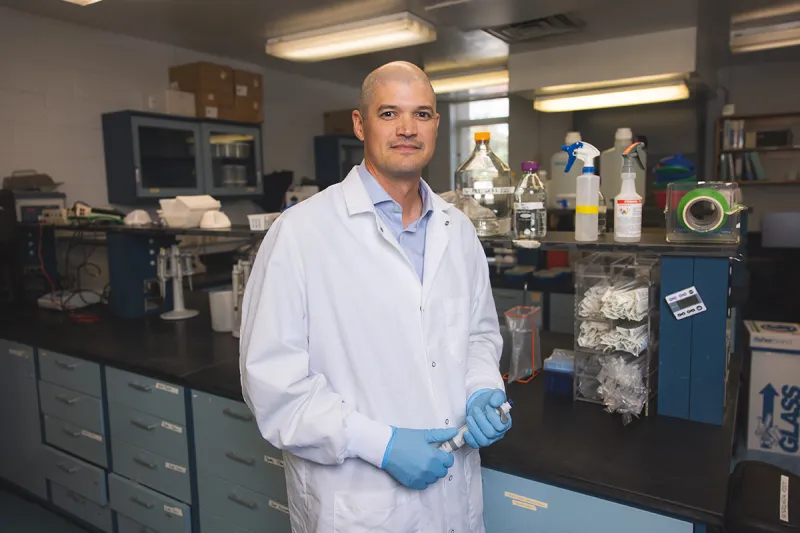 UWF professor receives $543K NIH grant for inflammation control research