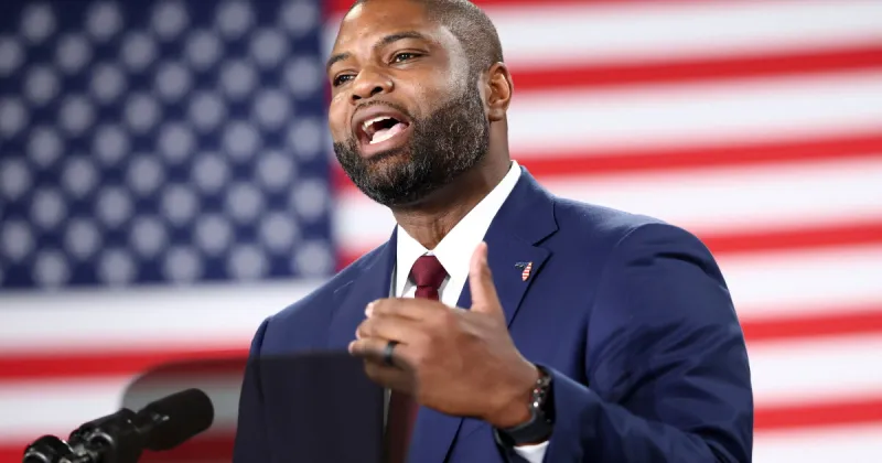 Byron Donalds visits UF, discusses DEI and Amendment 3