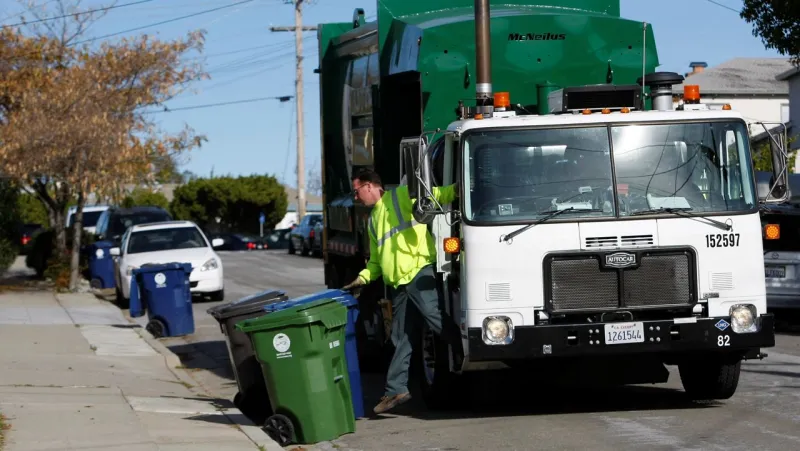 Contracts expire for nearly 4,000 Southern California sanitation workers