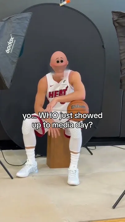 Mr. Meeseeks pulled up (Video)