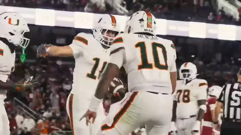 Darian Mensah, Mark Fletcher Jr. lead unbeaten No. 4 Miami past Clemson 41-13