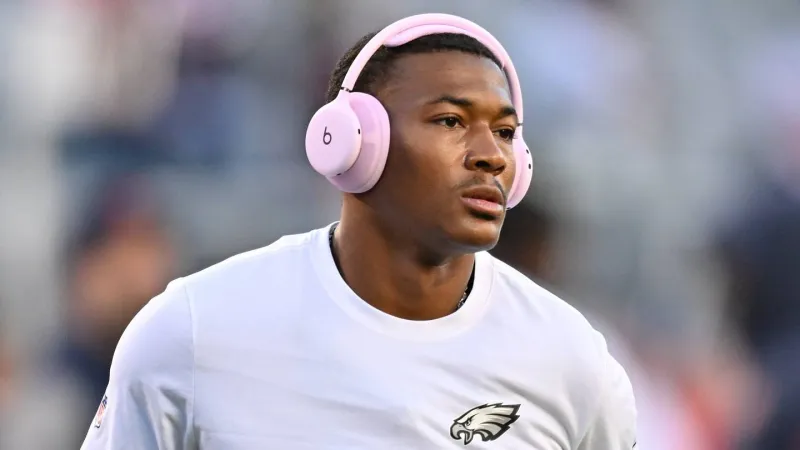 DeVonta Smith injury update gives Jaguars defense a massive break vs. Eagles