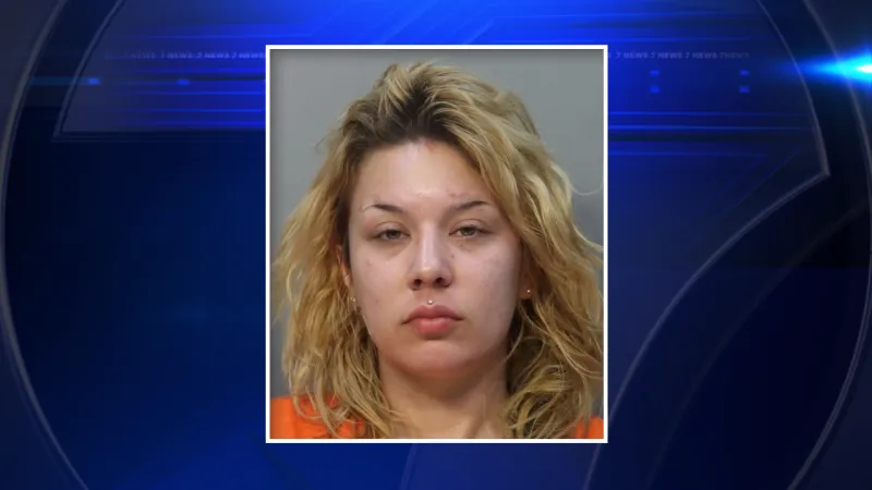 Woman arrested after driving SUV in Ocean Drive bike lane, attacking officers, police say