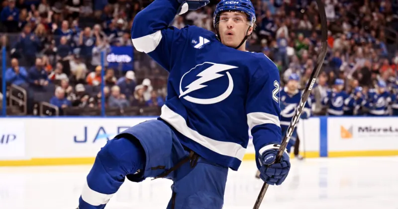 Lightning roll past the winless Flyers 4-1 as Vasilevskiy ties Andy Moog on career wins list