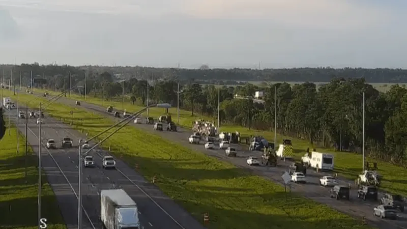 Crash blocks right lane on I-95 South in Martin County