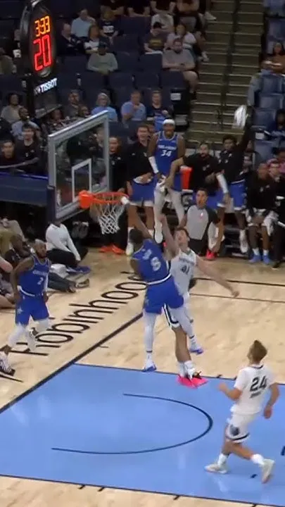 WHAT A DUNK FROM JAMAL CAIN  (Video)