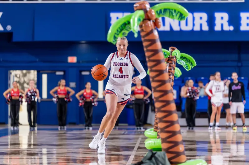 FAU showcases its basketball teams at 2026 Paradise Madness