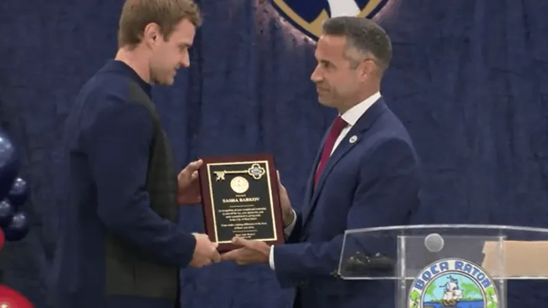 Panthers captain Aleksander Barkov awarded key to Boca Raton amid injury recovery