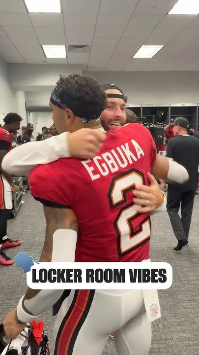 Team energy is off the charts after this one  #vibes #energy #team #buccaneers #nfl (Video)