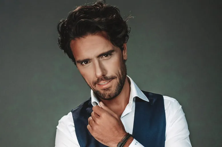 Brazilian Tenor Thiago Arancam to bring opera, Broadway and beloved songs to Coral Gables