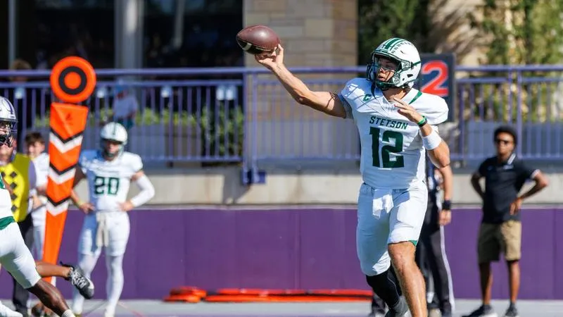 Stetson Falls at St. Thomas Despite 334 Yards Through the Air