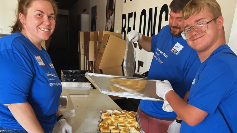 Mobile kitchens set up at Pensacola church to serve meals amid outages