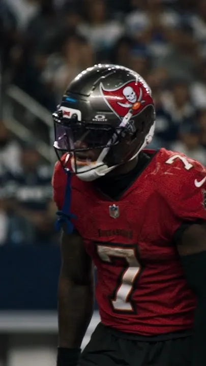 Bucky can really do it all  #PITvsTB Oct. 18 @ 1 p.m. ET on CBS #nfl #buccaneers #buckyirving (Video)