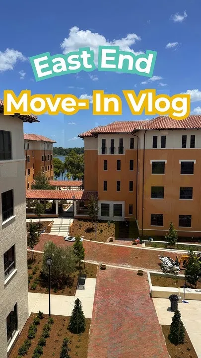 Anna- East End Move In Vlog (Video)