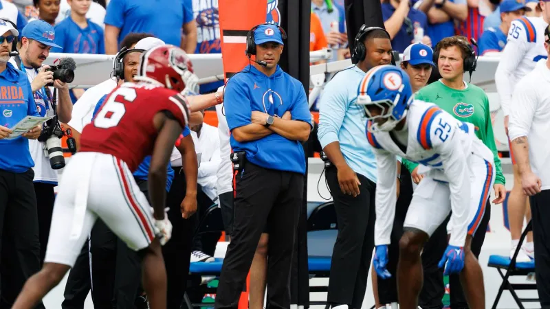 Florida's halftime problem sounds bigger than missed adjustments