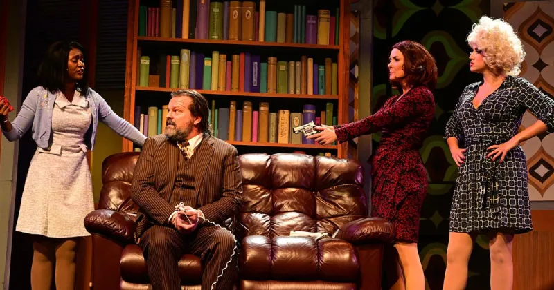 Dolly Parton lives on in Broadway Palm's '9 to 5'