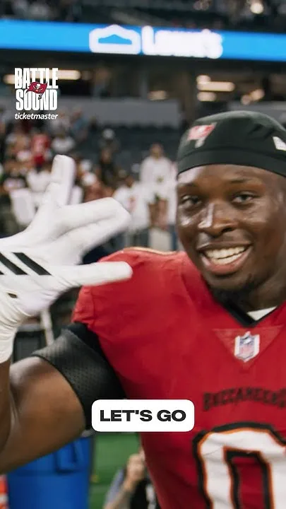 Tipped ball = Tampa Bay's ball  #PITvsTB Oct. 18 @ 1 p.m. ET on CBS #yayadiaby #interception (Video)
