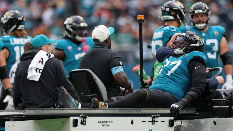 Jaguars left tackle to undergo arthroscopic knee surgery, to miss weeks, maybe months