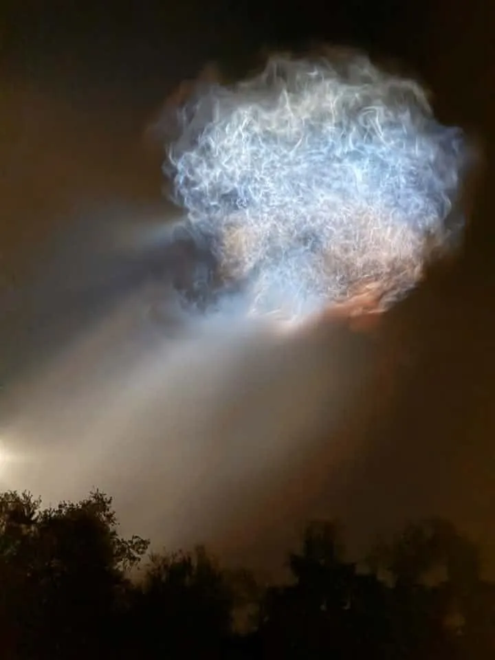 Predawn 'Space Jellyfish' Lights Up Lakeland Sky