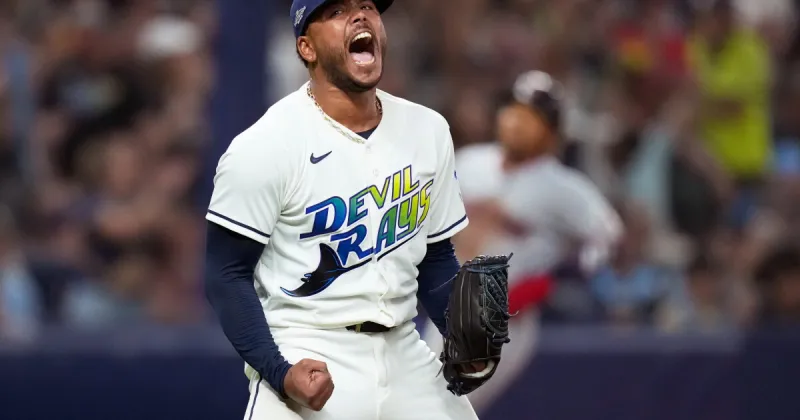 Freddy Peralta, Liam Hicks lift the Rays to a 3-1 win over the Guardians that evens the ALCS at 1-1