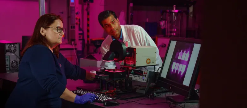 FIU engineers develop wearable solar device to power soldiers' gear in the field