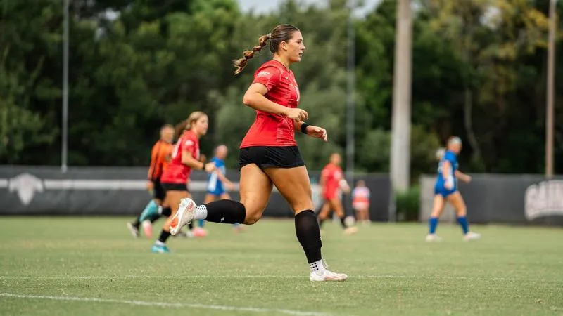 Rienecker Brace Leads Saints Past USCA