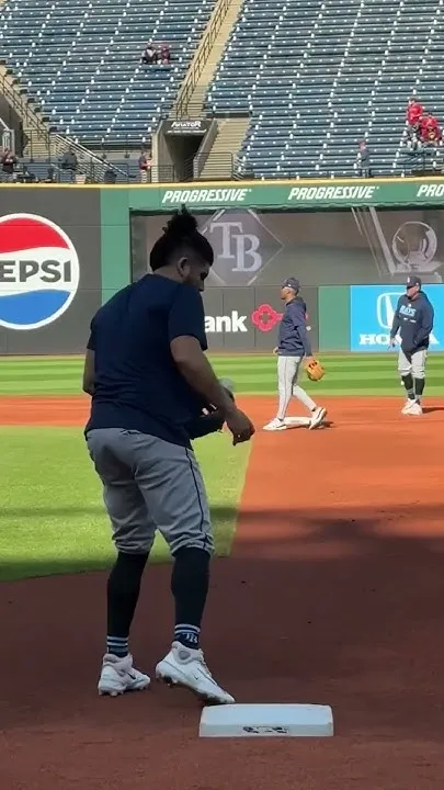 Tampa Bay Rays preparing for Game 3 against Cleveland Guardians (Video)