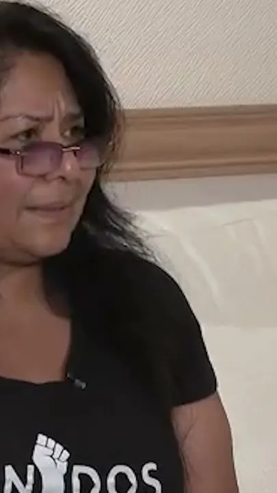 Immigration officers confront roofers at Pensacola Beach restaurant amid Isaias recovery (Video)
