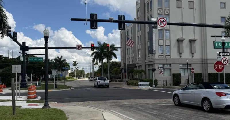 New traffic light blinks on in Punta Gorda