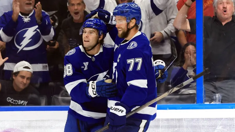 Victor Hedman gets feel-good moment in Lightning win over Kraken