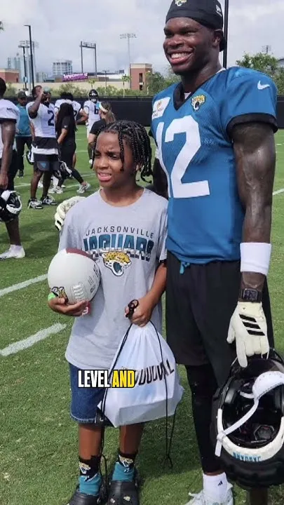 Jacksonville boy makes history reading to shelter animals (Video)