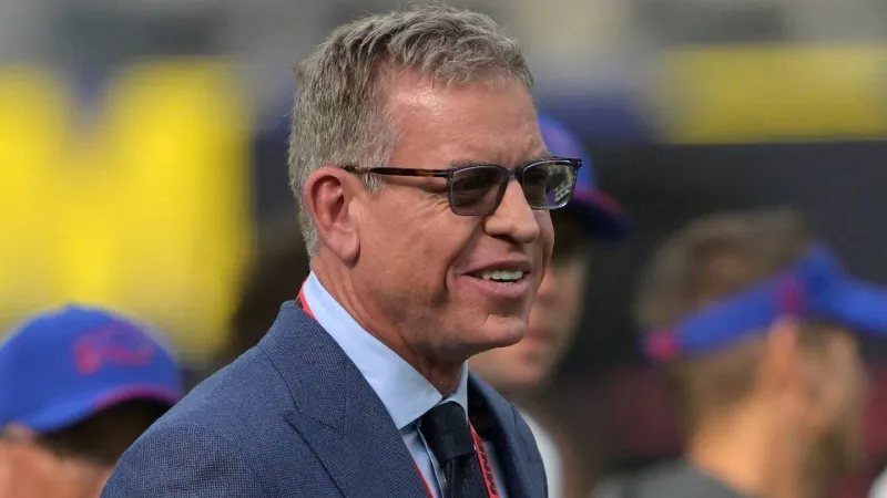 Troy Aikman's Dolphins consulting contract quietly comes to an end