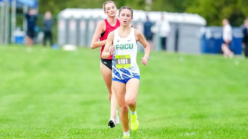 Foley leads Eagles to second straight title at Holloway Classic