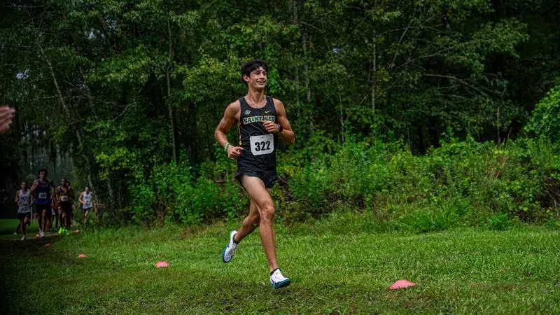 Men's and Women's Cross Country Competes at Ed Holloway XC Classic