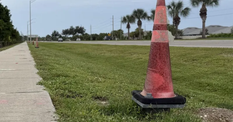 Four years in the dark: Streetlights, damaged by Ian, are still down