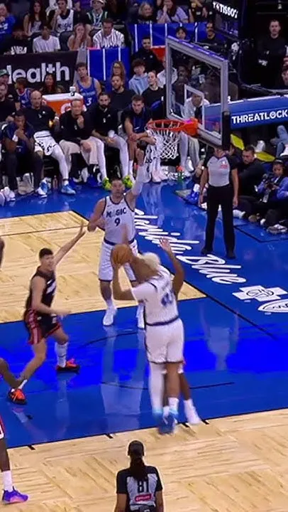 LOOK AT THE BALL MOVEMENT! (Video)